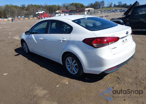 2017 Kia Forte Lx из США, поврежденный, VIN 3KPFL4A78HE063676